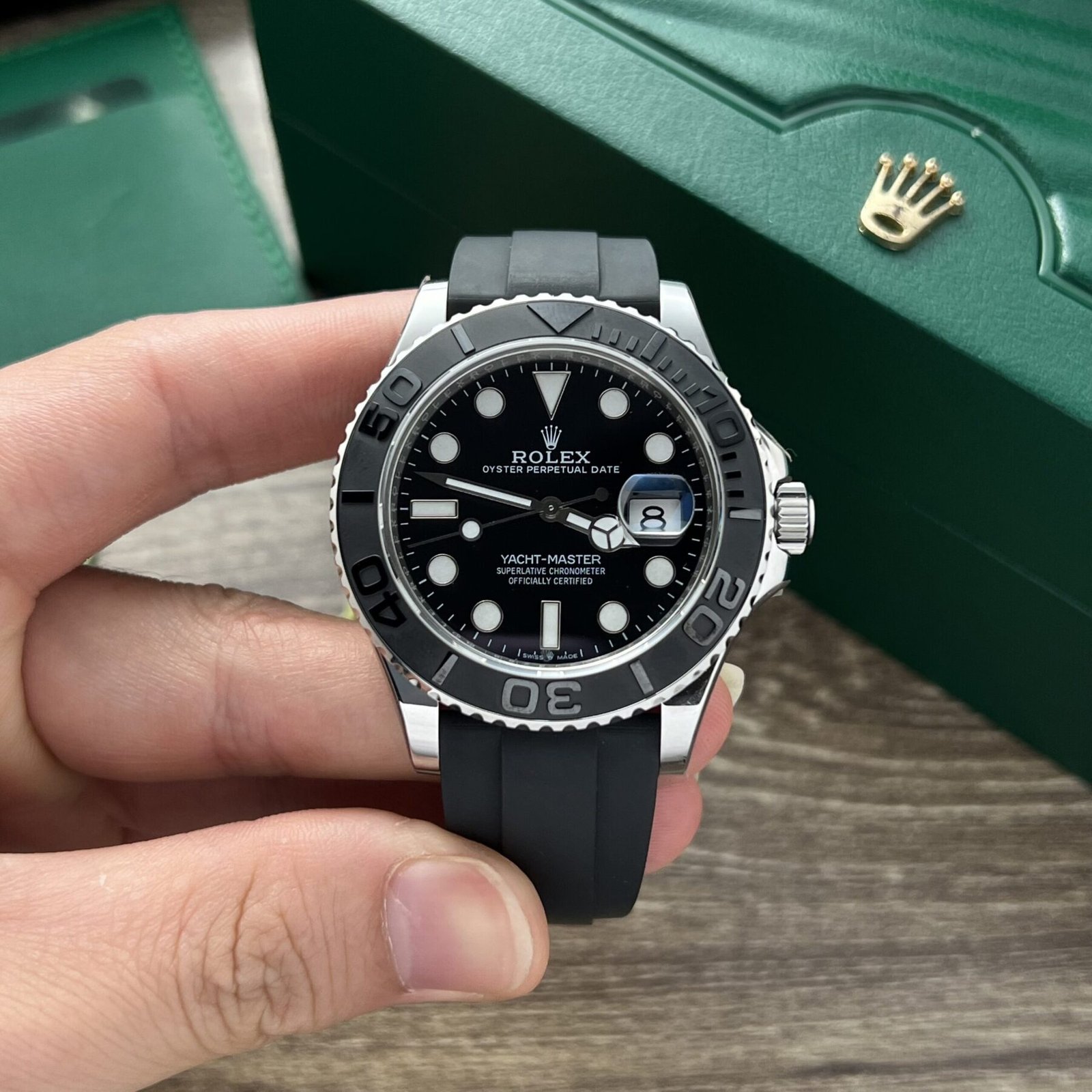 1750588376-157-scaled-1.jpg Rolex Yacht-Master 316L Steel Black Dial 40mm Oysterflex EWF Replica - 图片 1