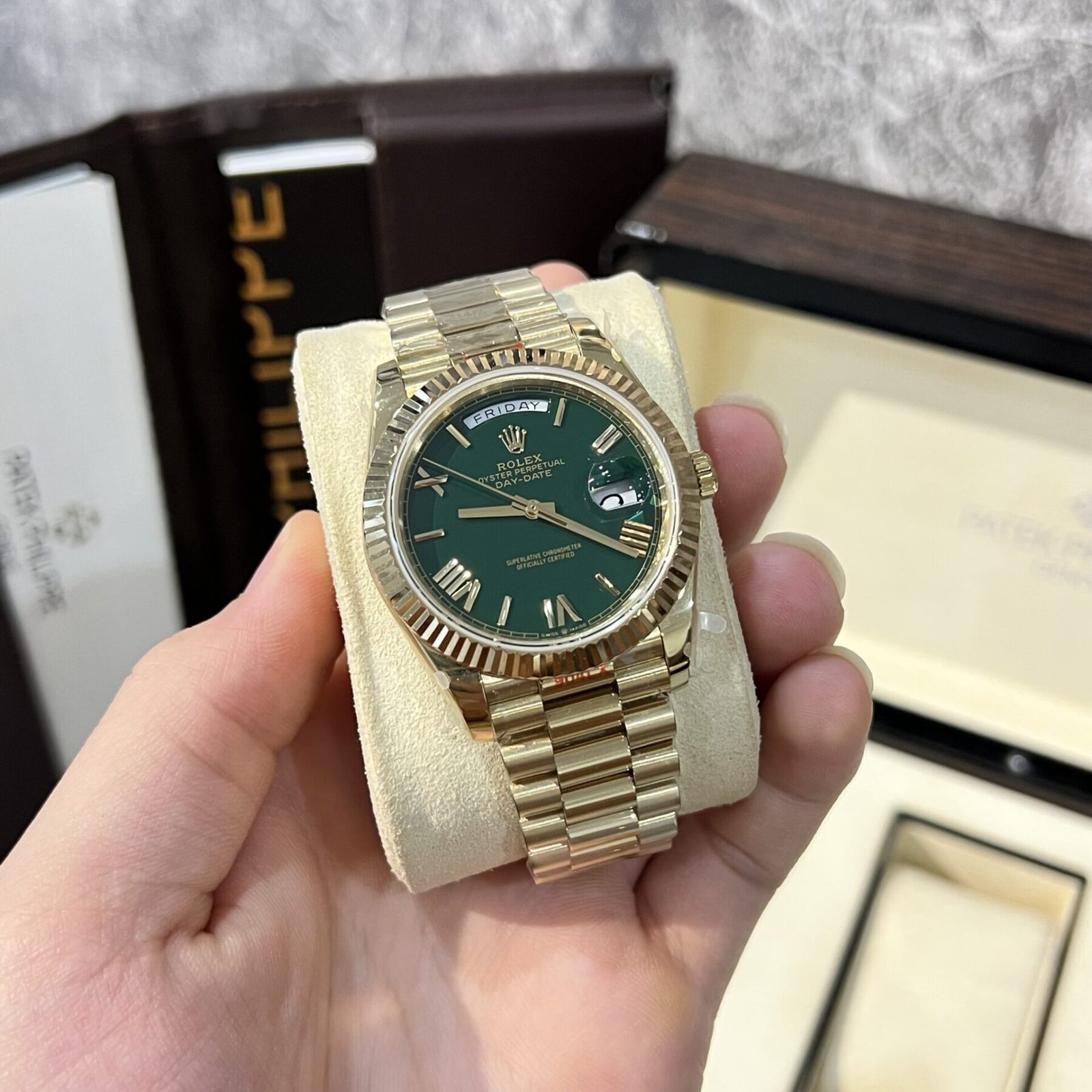 1750588665-264.jpg Rolex Day-Date 228238 YG Plated Green Dial 40mm Super Clone - 图片 1